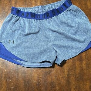 Under Armour shorts size medium